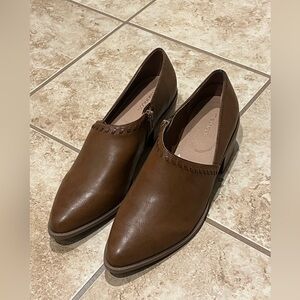 *NWOT* Brown Leather Women's Mule Booties